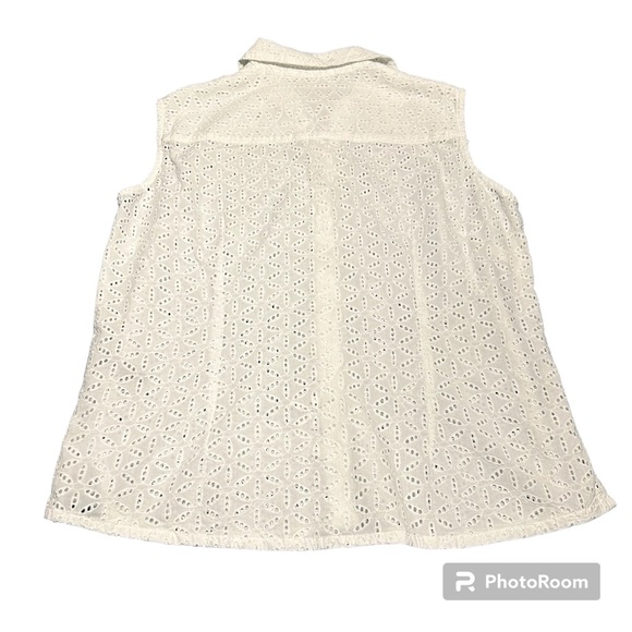 ✨3/$20✨ Alia Petite Women’s White Sleeveless Collared Top - Picture 6 of 8
